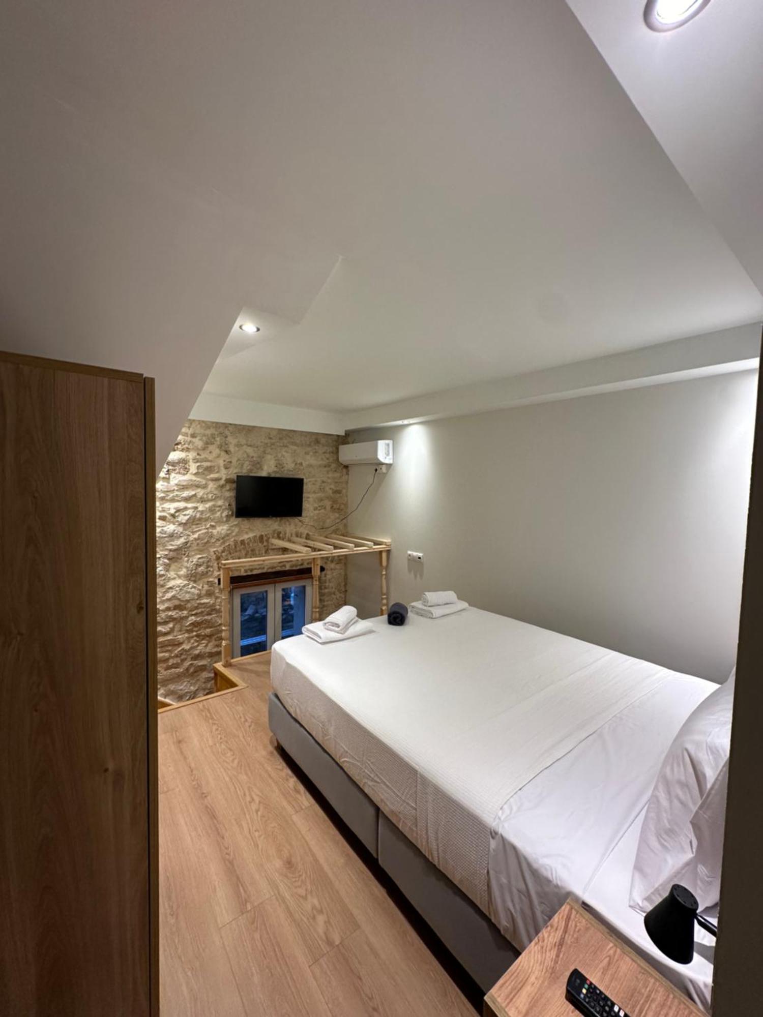 Q Rocco Apartments, Corfu Town Zewnętrze zdjęcie