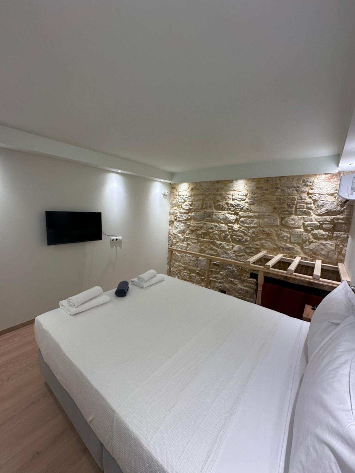 Q Rocco Apartments, Corfu Town Zewnętrze zdjęcie