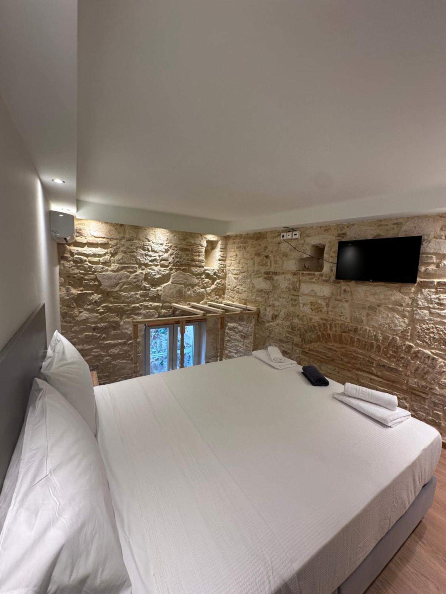Q Rocco Apartments, Corfu Town Zewnętrze zdjęcie